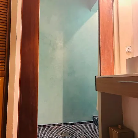 Old Town, Experience Out Of Time Apartment